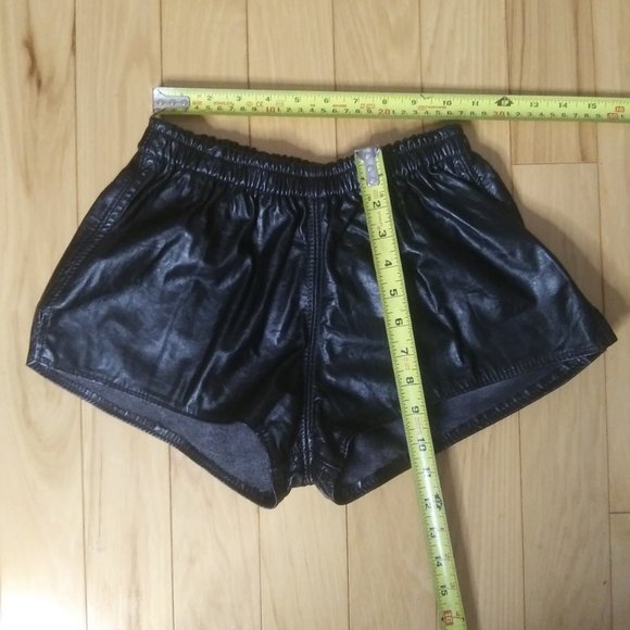 Black leather shorts small elastic waist small - Picture 8 of 11